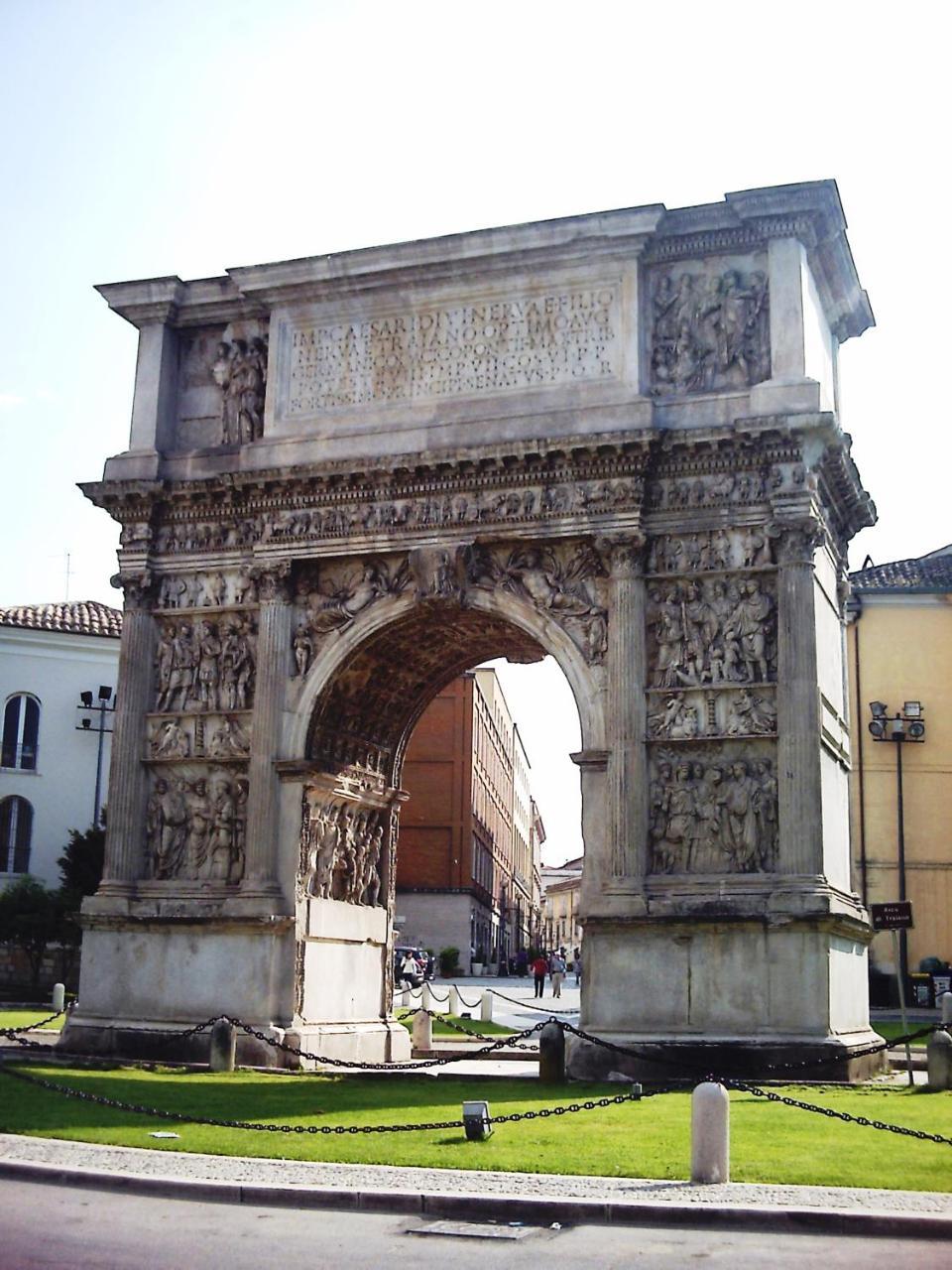 Hotel Antiche Terme Benevento Kültér fotó